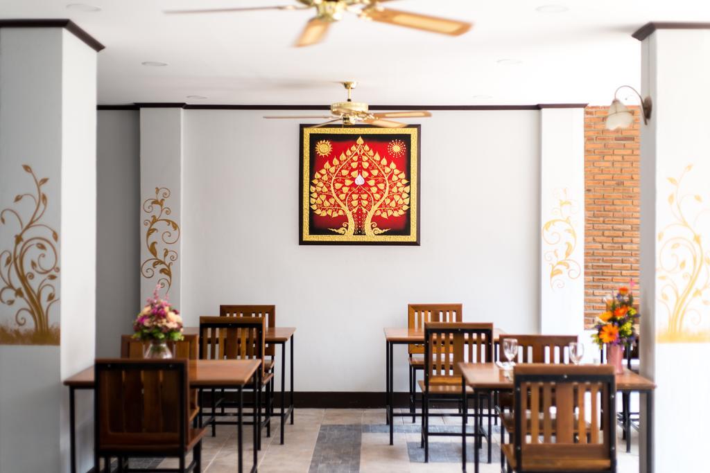 Ratana Hotel Чиангмай Экстерьер фото